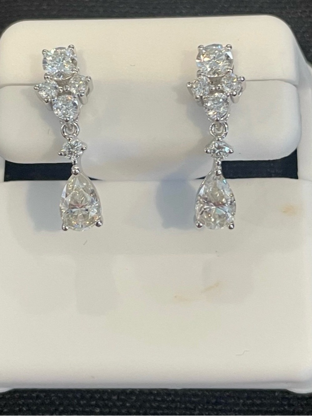 925 silver 2.00ctw Moissanite dangle earrings
